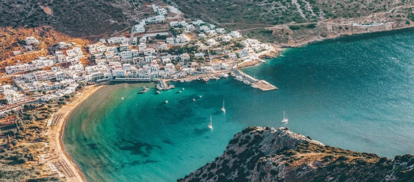 Σίφνος: Οδηγός παρέσυρε και παράτησε γυναίκα στο λιμάνι - Συνελήφθη λίγο αργότερα